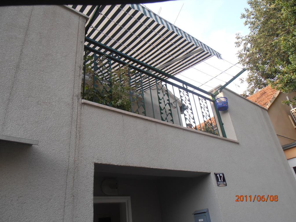 Charming Room With Balcony Split Exteriör bild